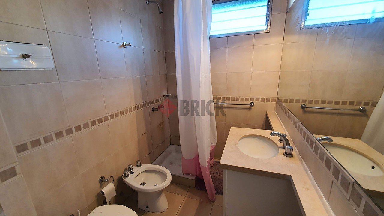 DARREGUEYRA al 2300 Piso 5 13