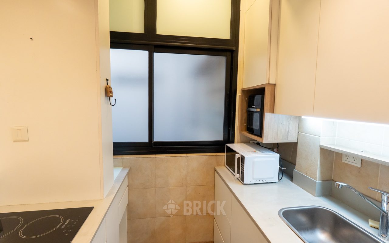 ALVEAR, MARCELO T. DE al 2100 Piso 8 7