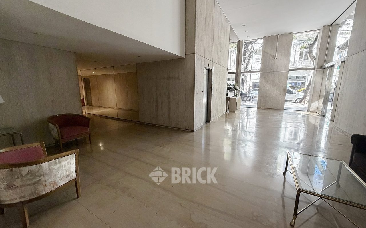 ECHEVERRIA al 2200 Piso 13 57