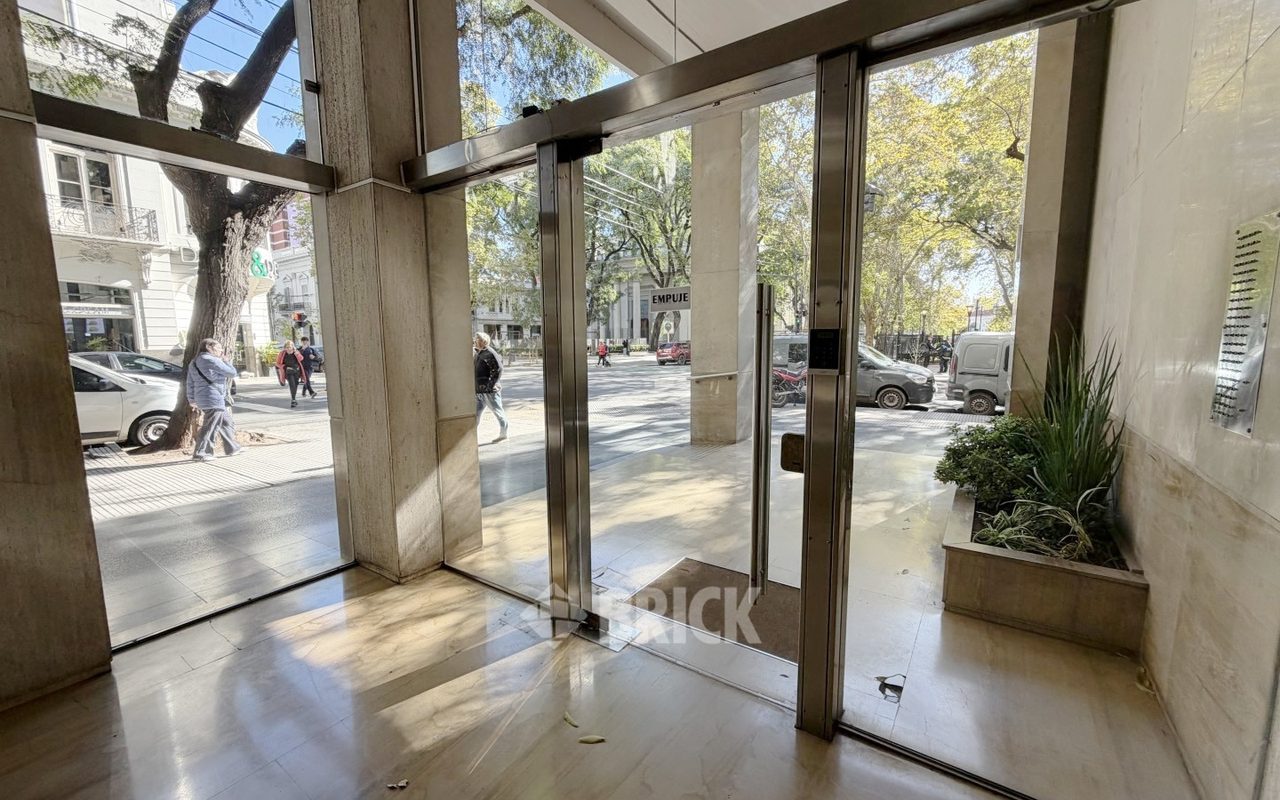 ECHEVERRIA al 2200 Piso 13 59