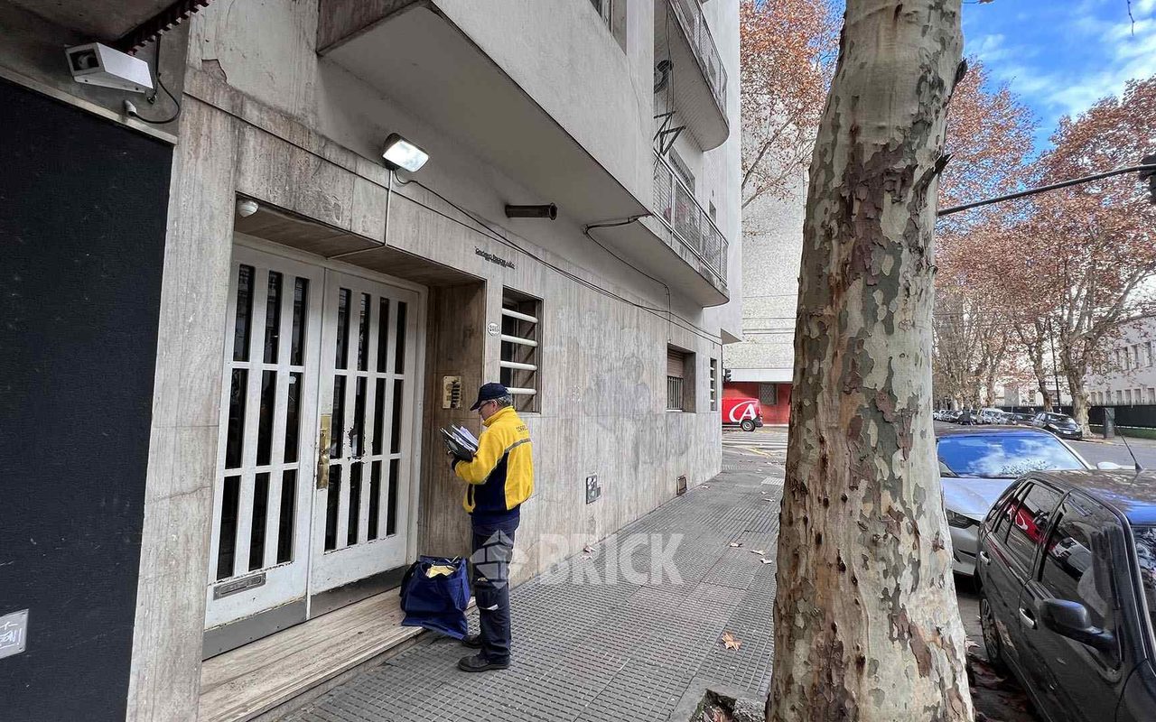 URIARTE al 2400 Piso 4 12