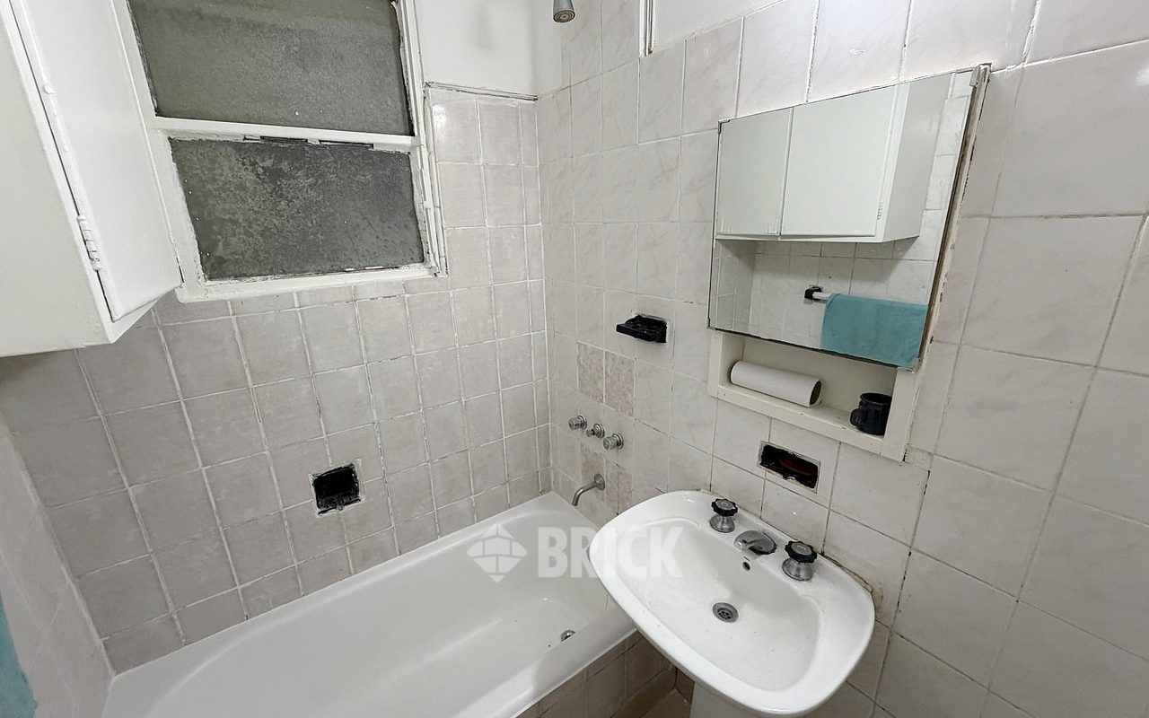 URIARTE al 2400 Piso 4 12