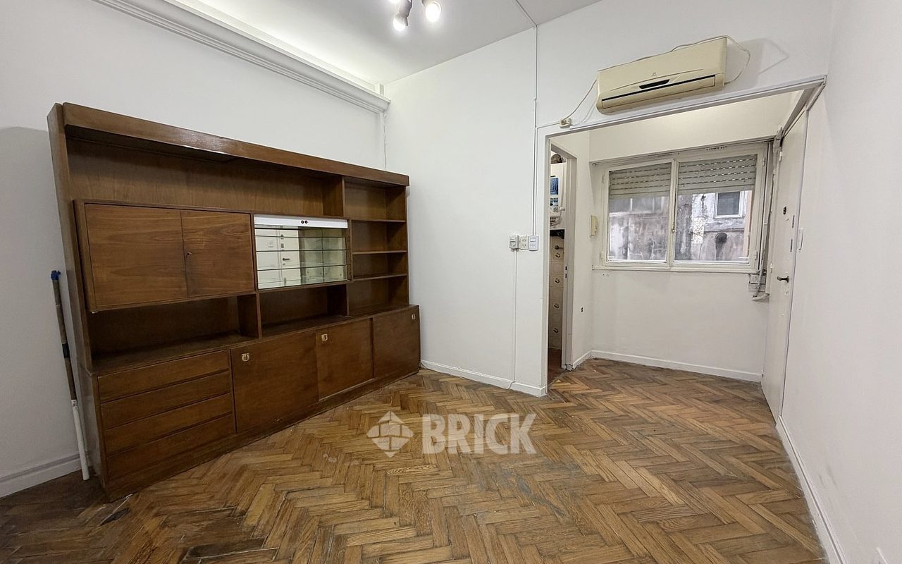 URIARTE al 2400 Piso 4 1