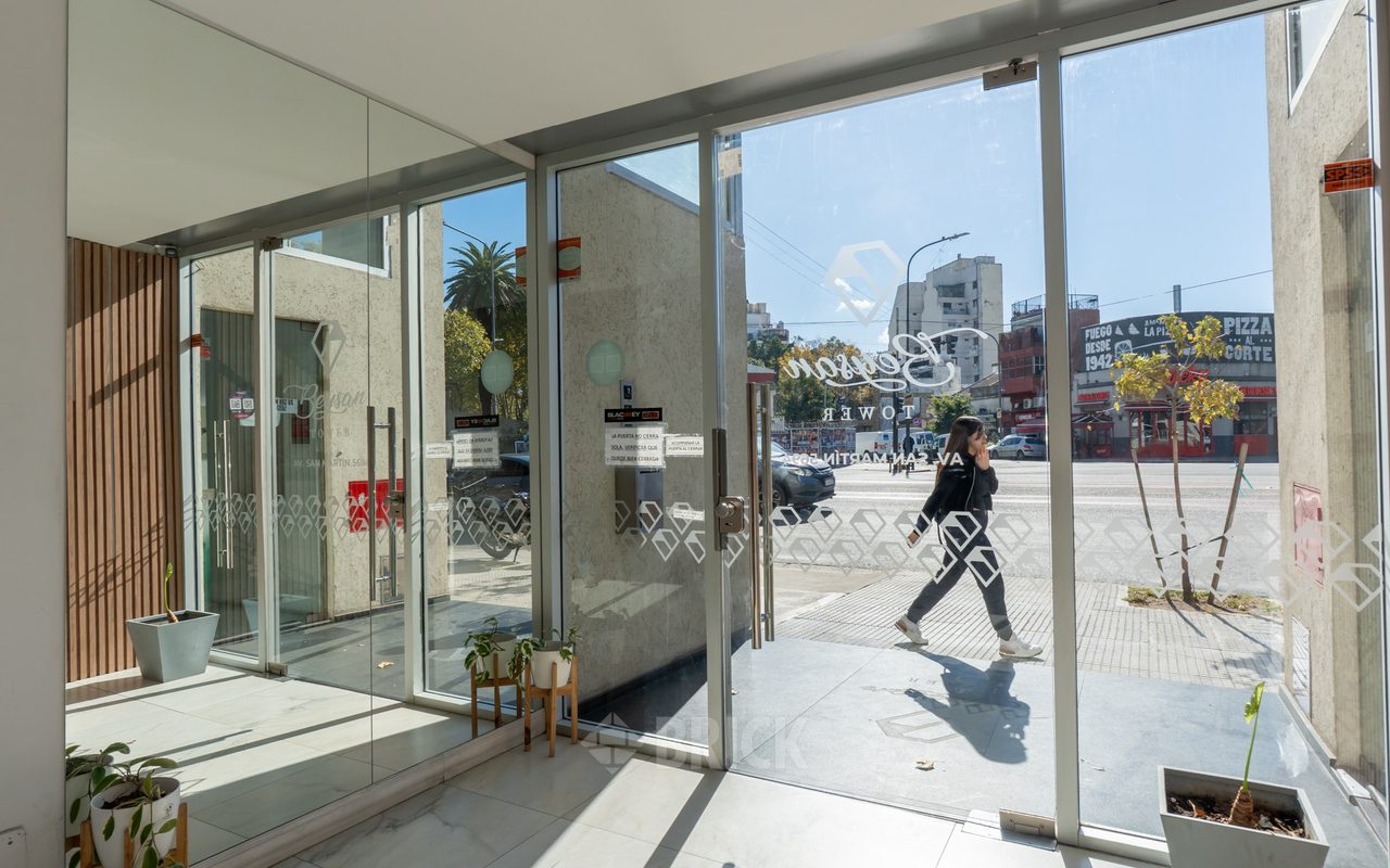 SAN MARTIN, AV. al 5600 Piso 4 20