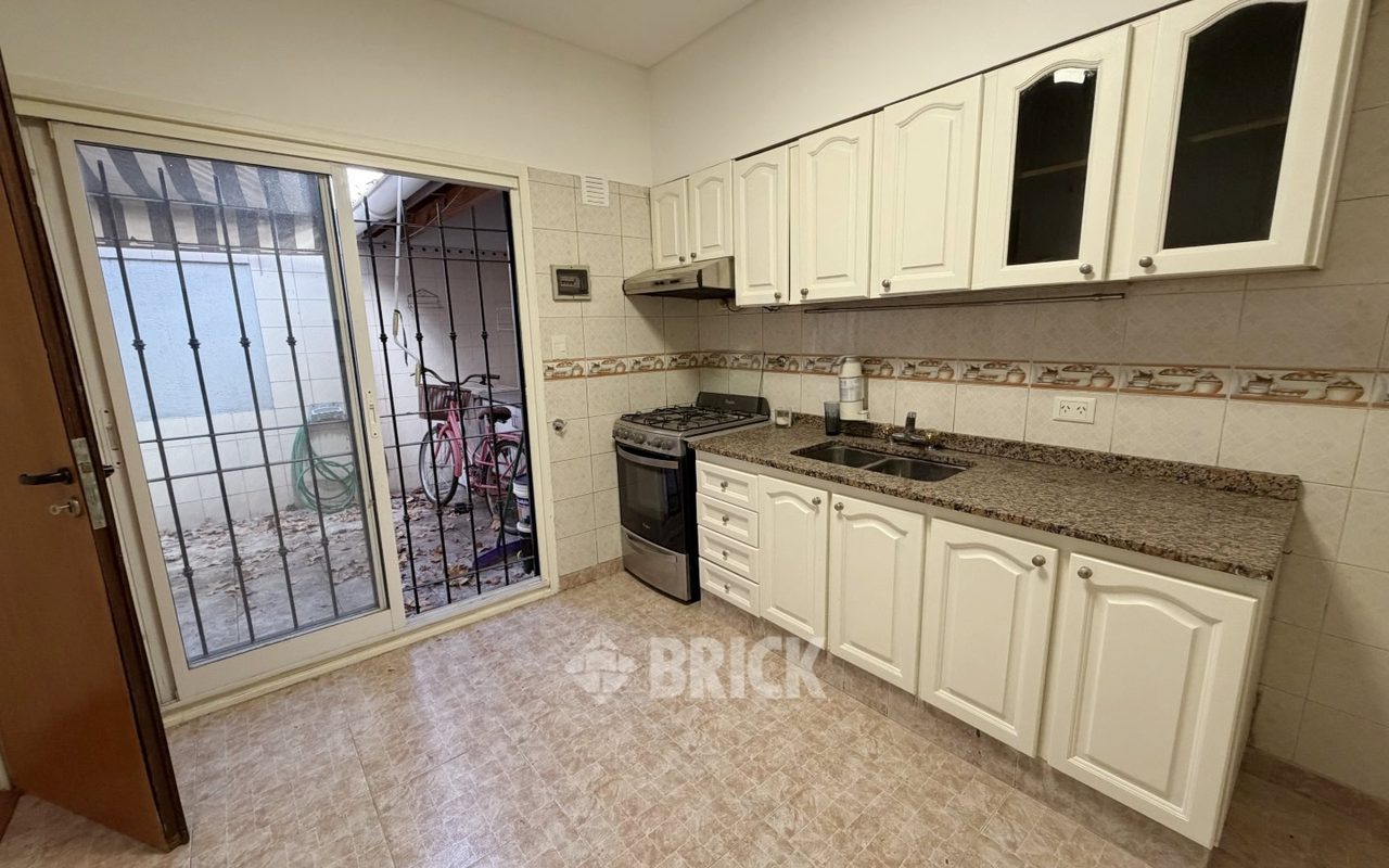 ACASSUSO al 5500 Piso PB 9