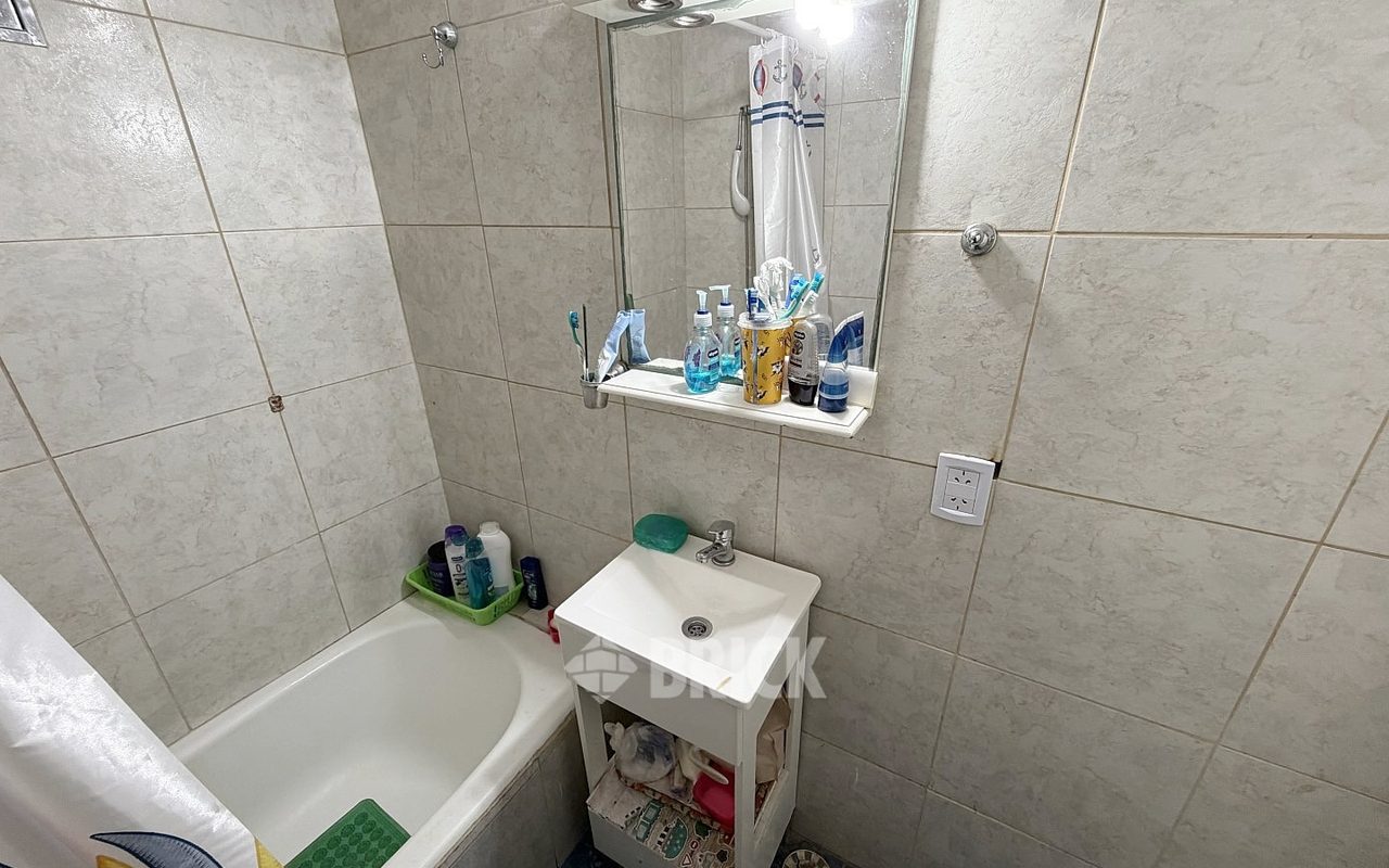 URIBURU, JOSE EVARISTO al 400 Piso 1 14