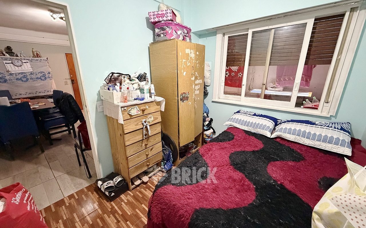 URIBURU, JOSE EVARISTO al 400 Piso 1 6