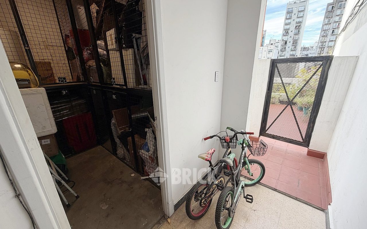 GOMEZ, VALENTIN al 3100 Piso 2 21