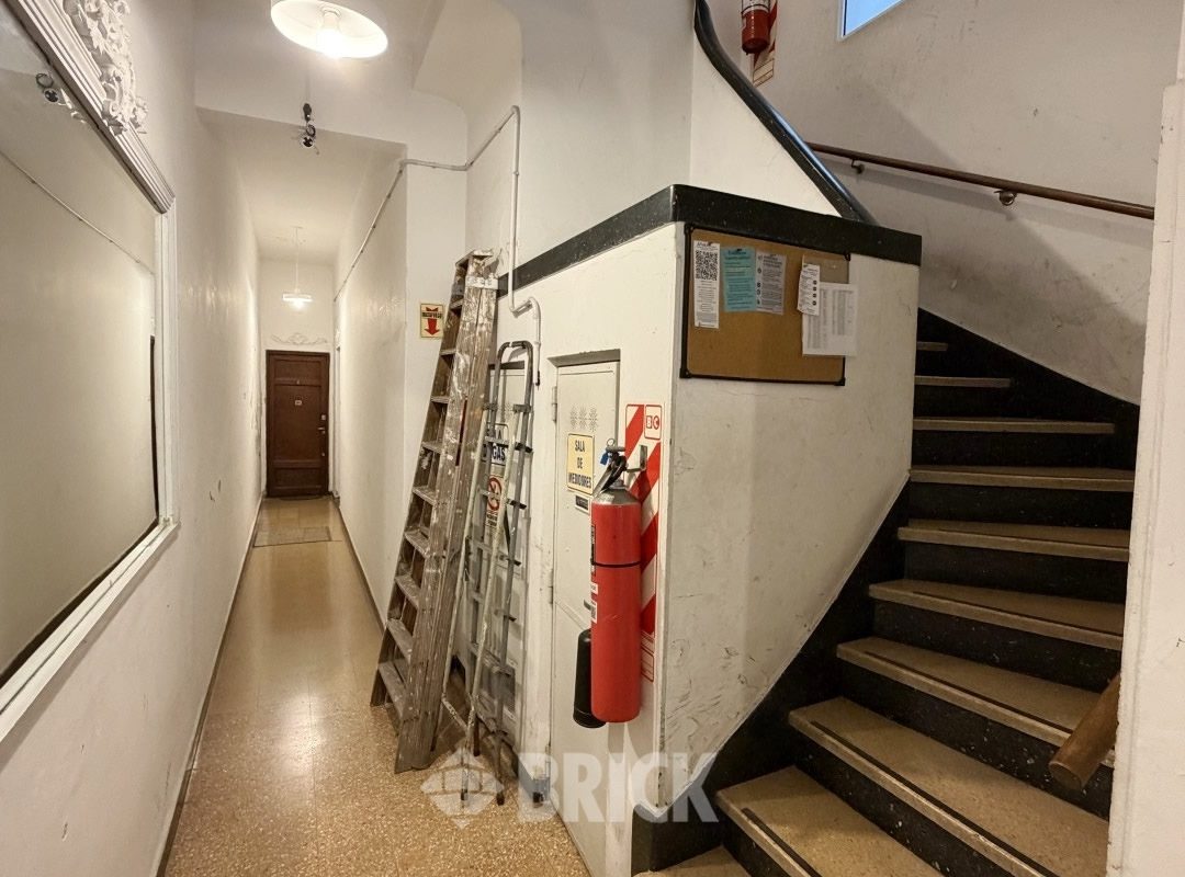 GOMEZ, VALENTIN al 3100 Piso 2 23