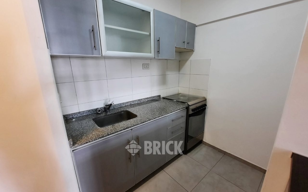 BRAVO, MARIO al 1100 Piso 3 13