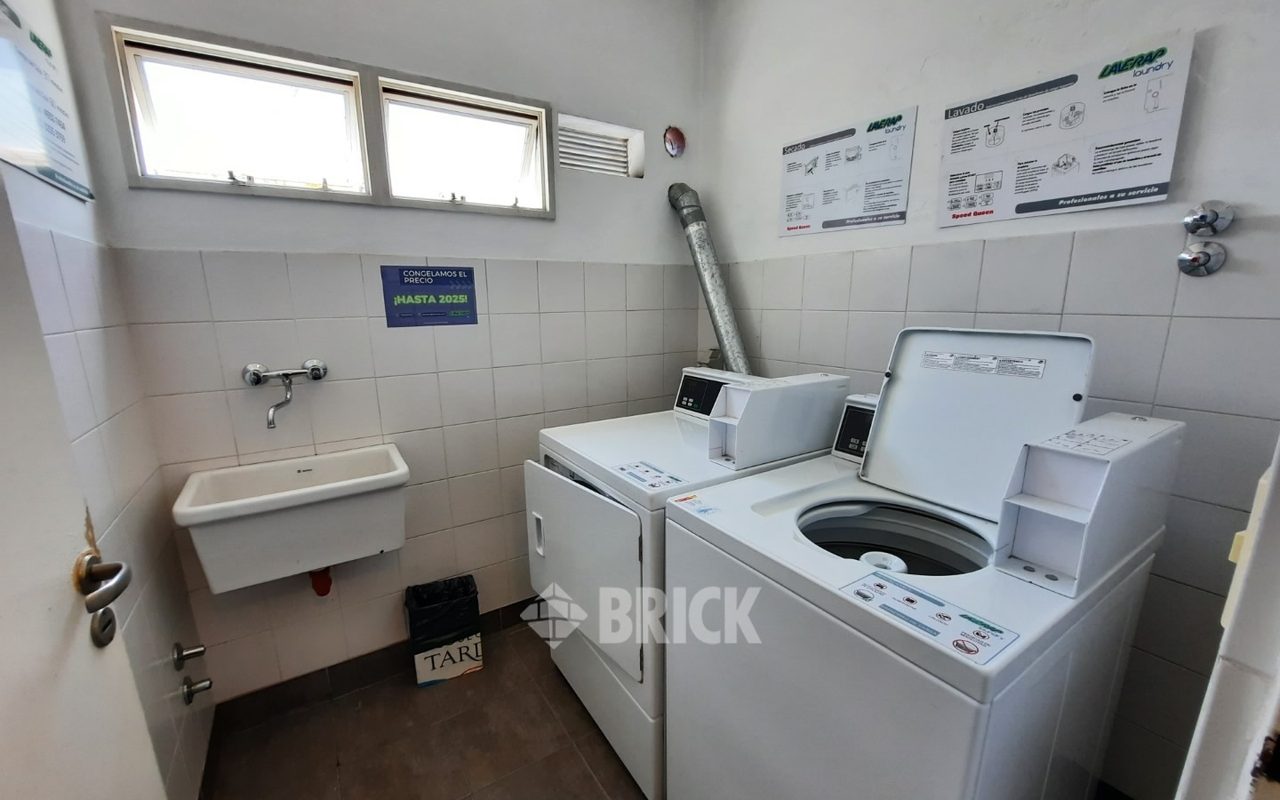 BRAVO, MARIO al 1100 Piso 3 28