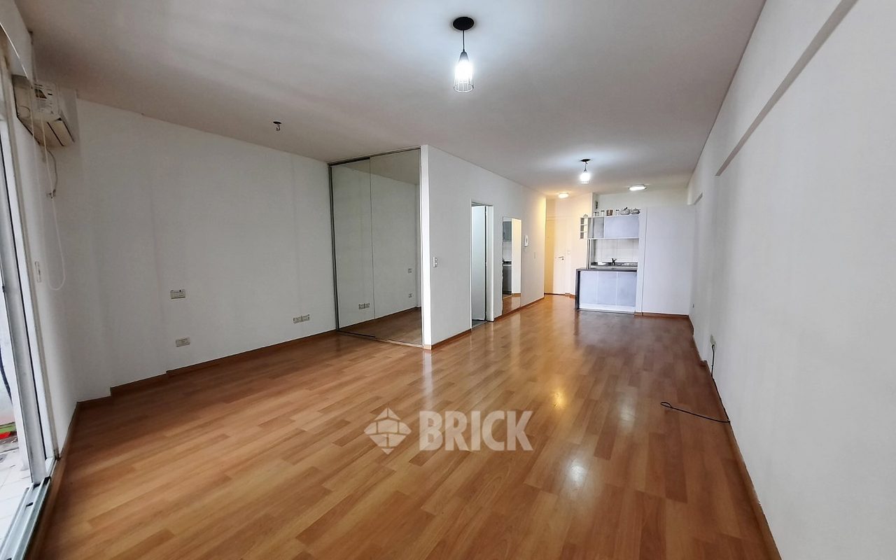 BRAVO, MARIO al 1100 Piso 3 5