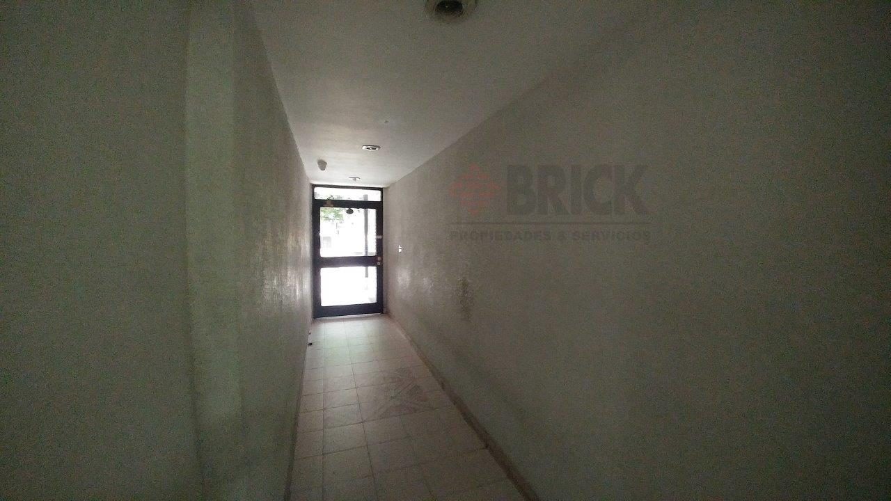 PACHECO DE MELO al 2900 Piso 1 10