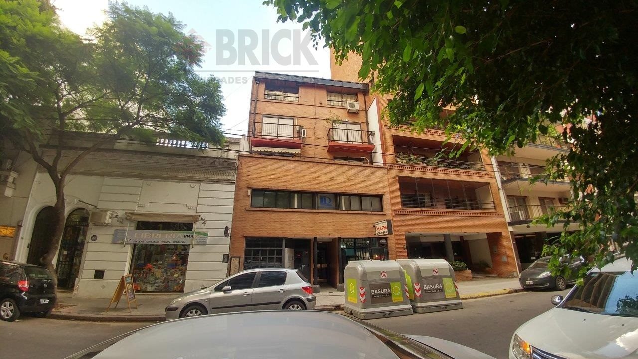 PACHECO DE MELO al 2900 Piso 1 12