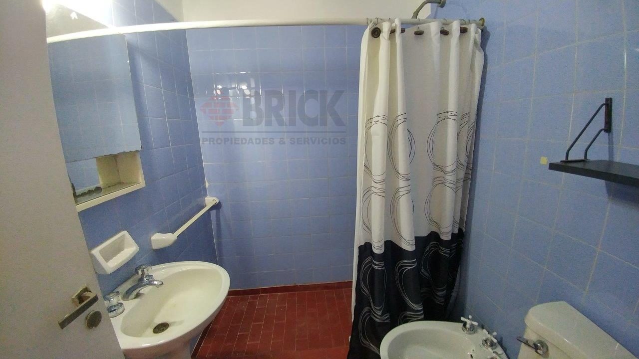 PACHECO DE MELO al 2900 Piso 1 8