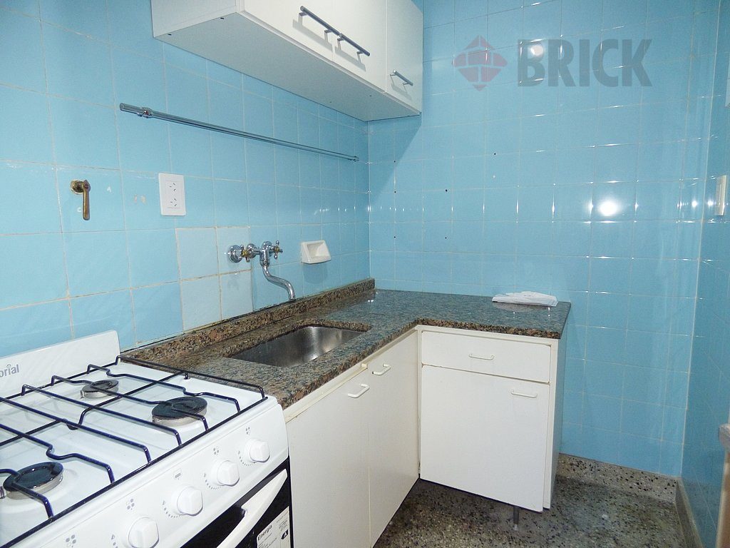 RIVADAVIA, AV. al 6100 Piso 2 16