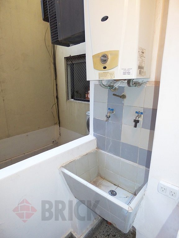 RIVADAVIA, AV. al 6100 Piso 2 19