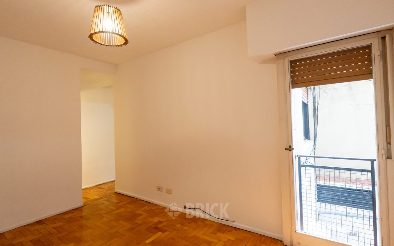 RIVADAVIA, AV. al 6100 Piso 2 1