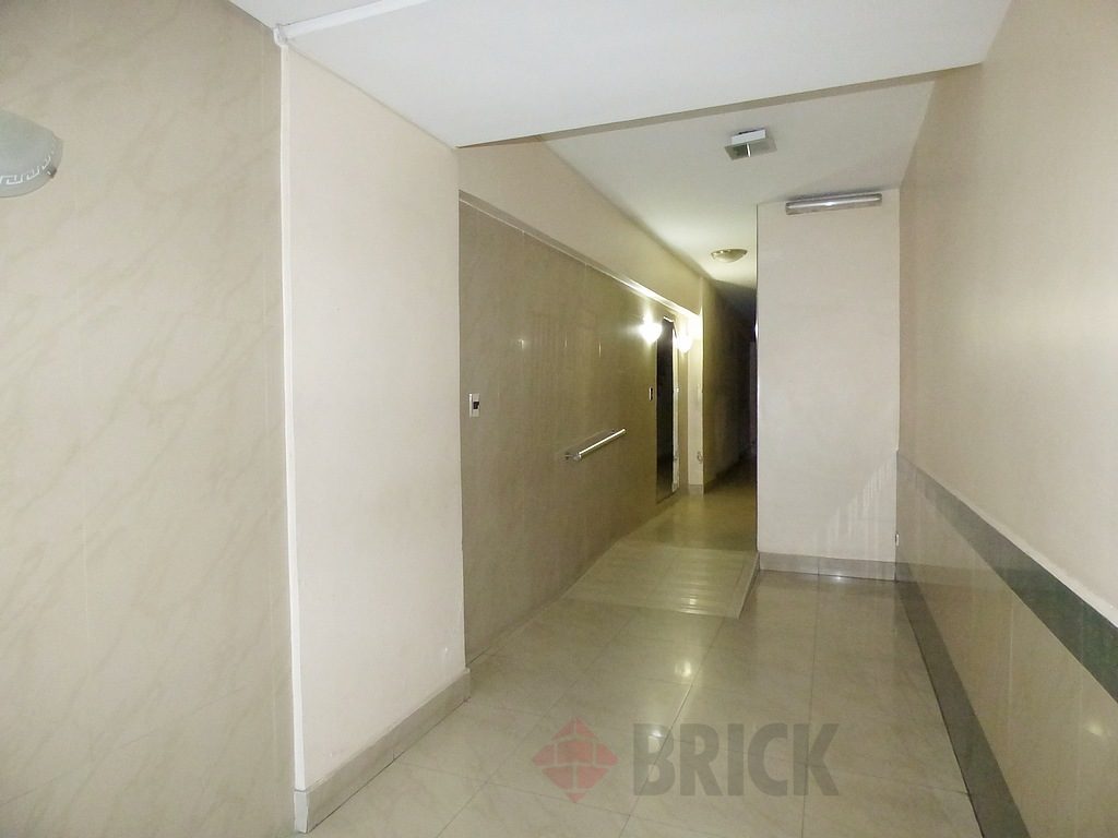 RIVADAVIA, AV. al 6100 Piso 2 23