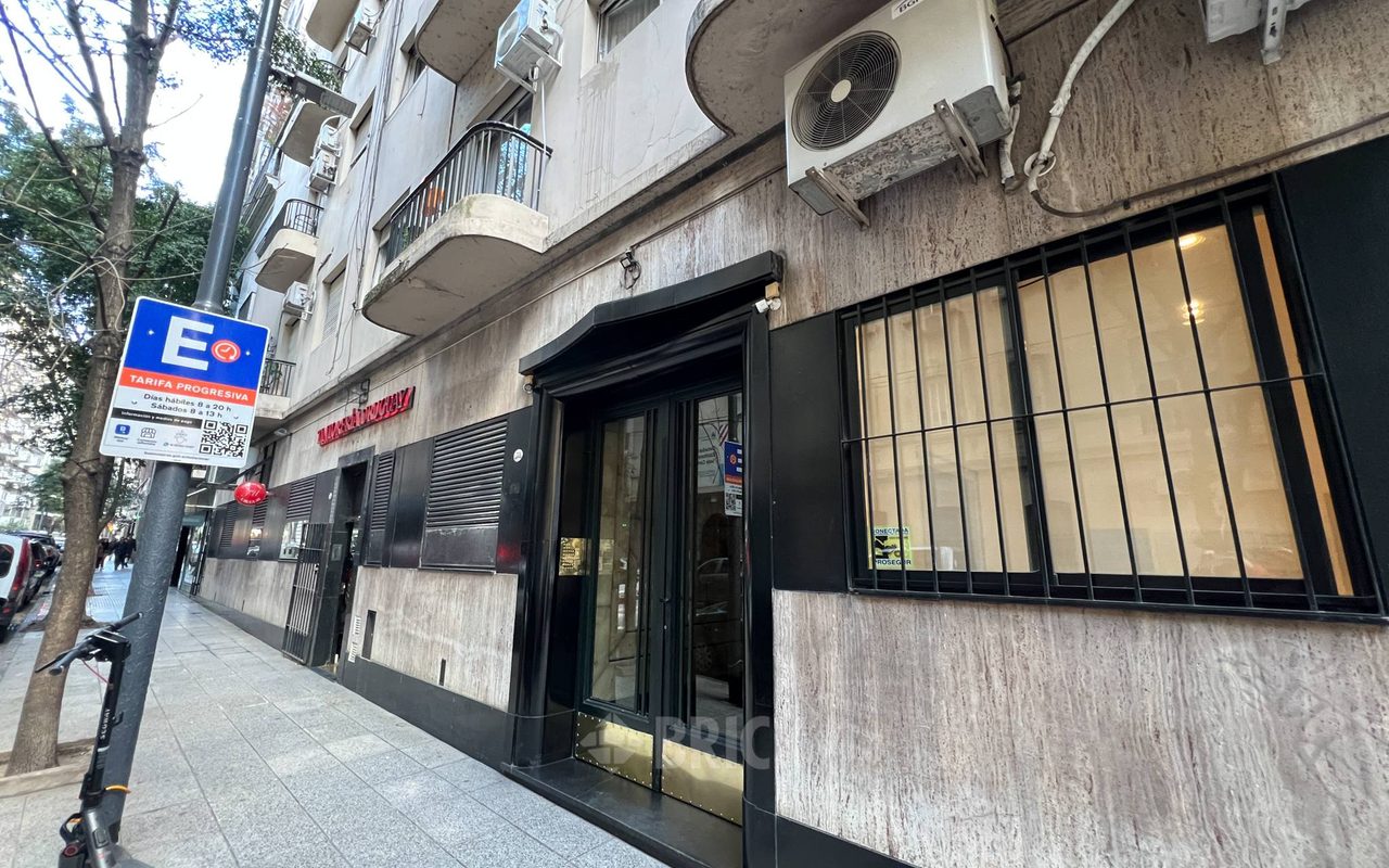 URUGUAY al 1300 Piso 4 12