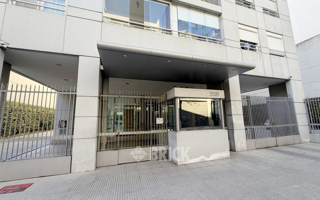 HUMBERTO 1° al 2000 Piso 3 42