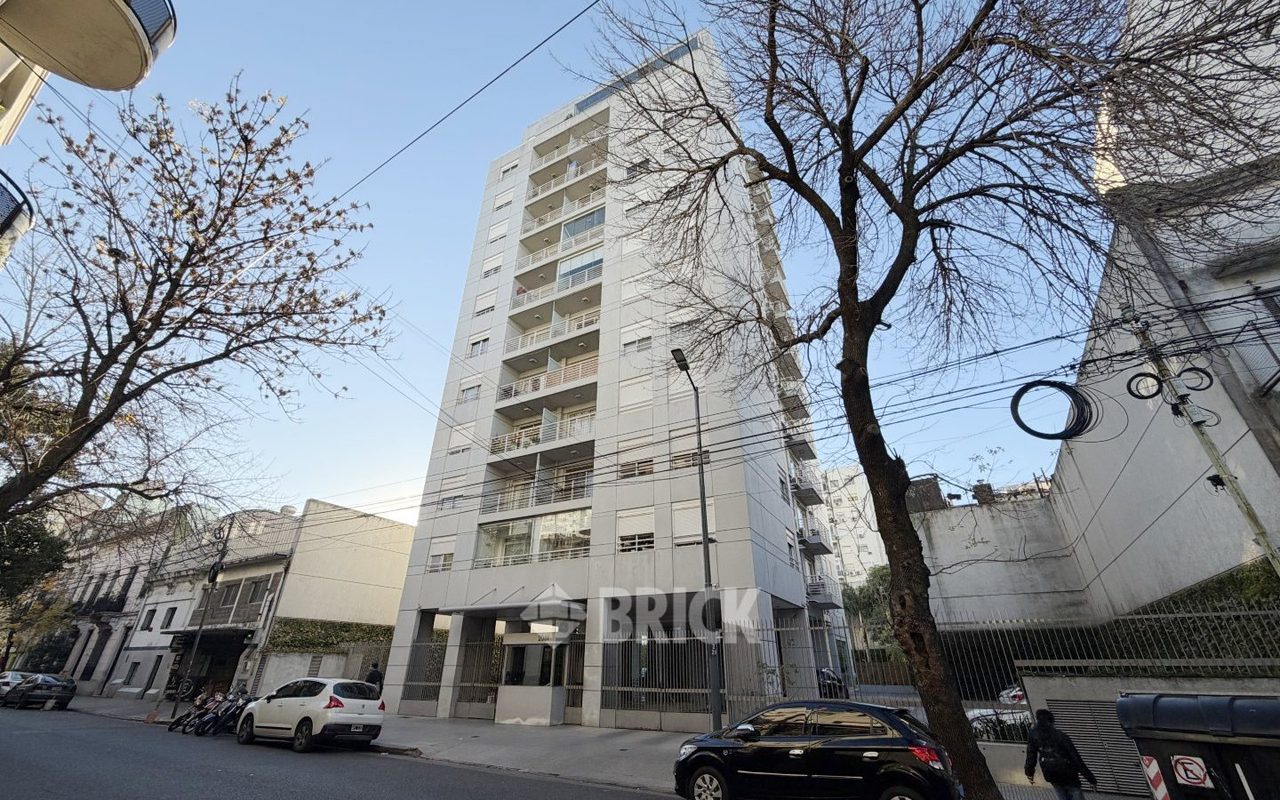 HUMBERTO 1° al 2000 Piso 3 44