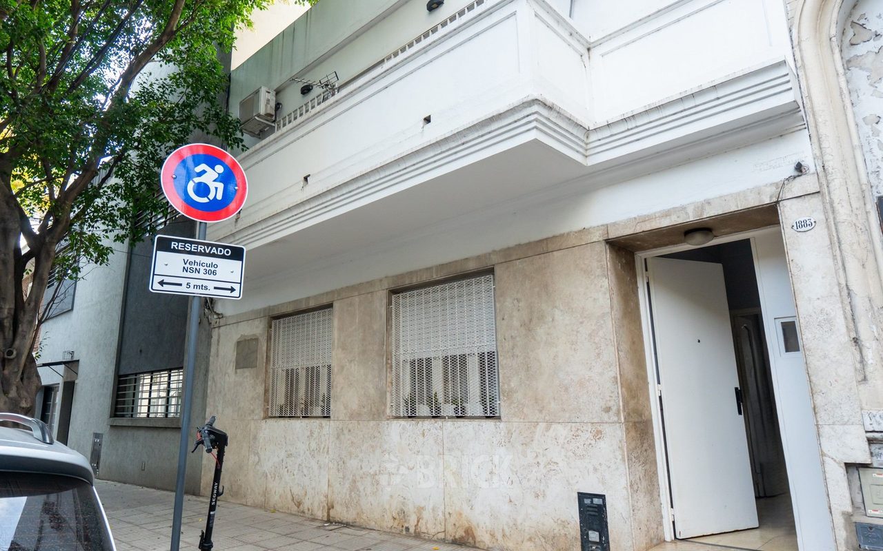 ARANGUREN al 1800 Piso PB 15