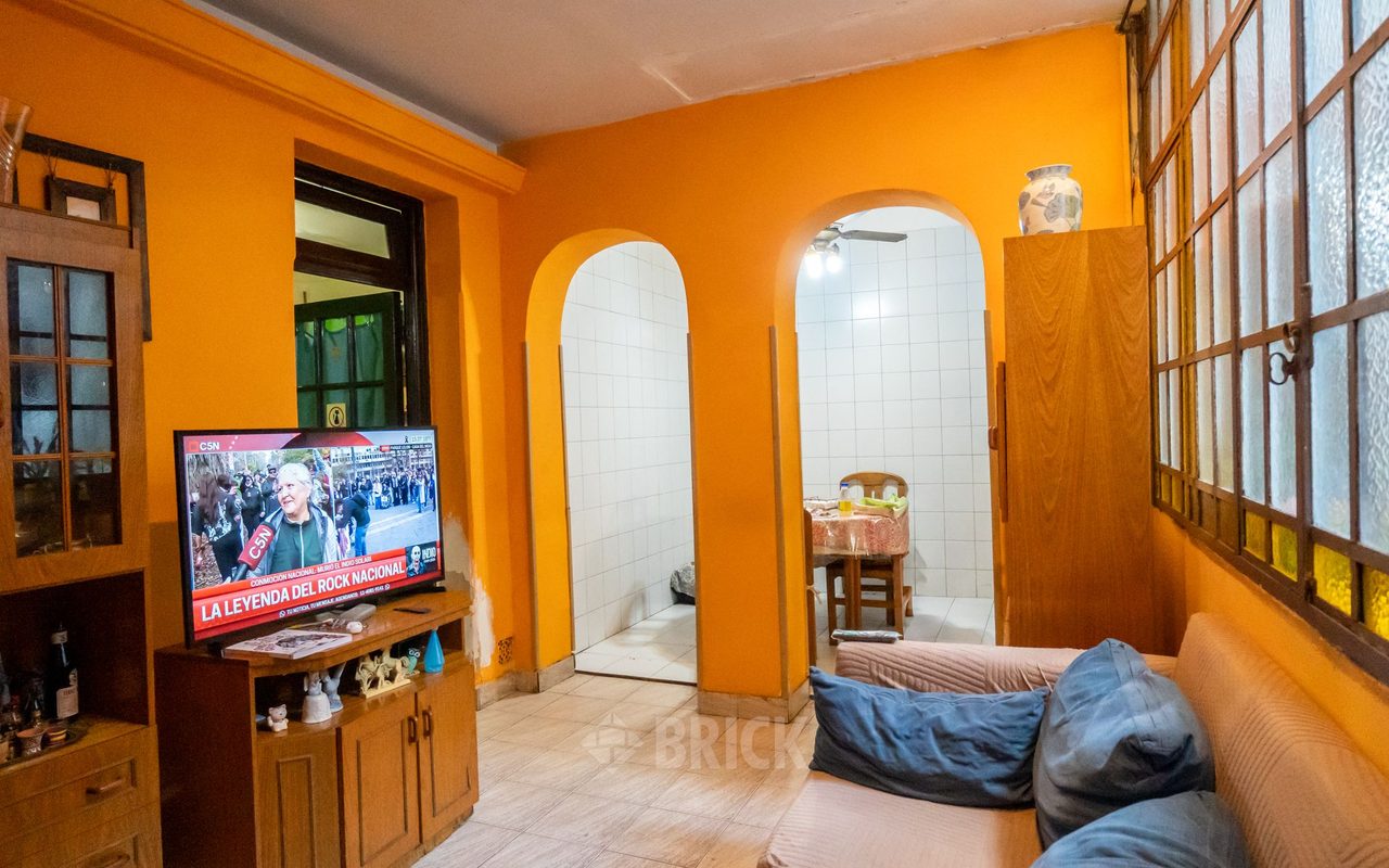 ARANGUREN al 1800 Piso PB 3