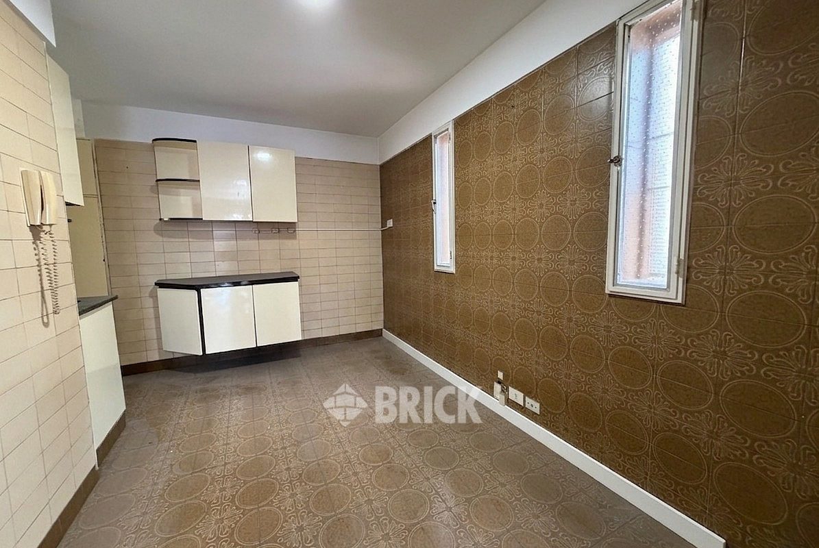 MONTES DE OCA, AV. al 1100 Piso 5 24
