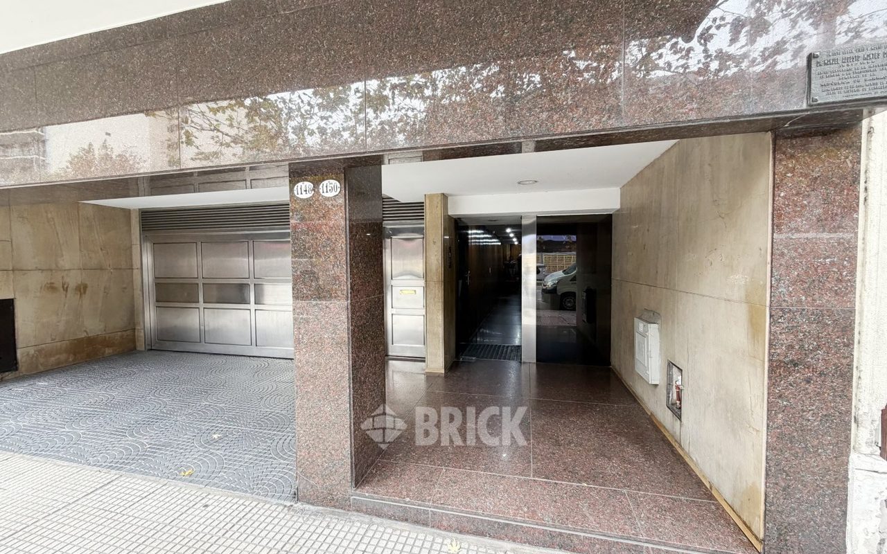 MONTES DE OCA, AV. al 1100 Piso 5 38