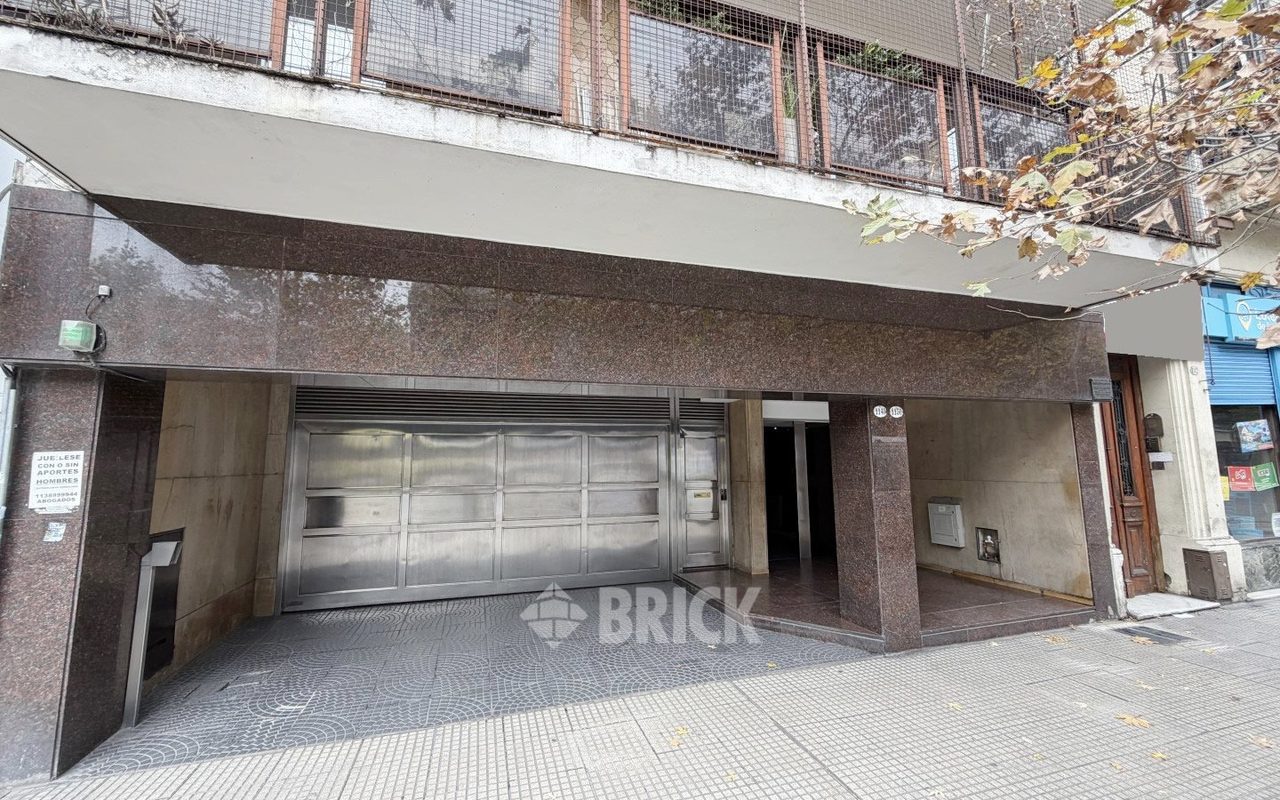 MONTES DE OCA, AV. al 1100 Piso 5 39
