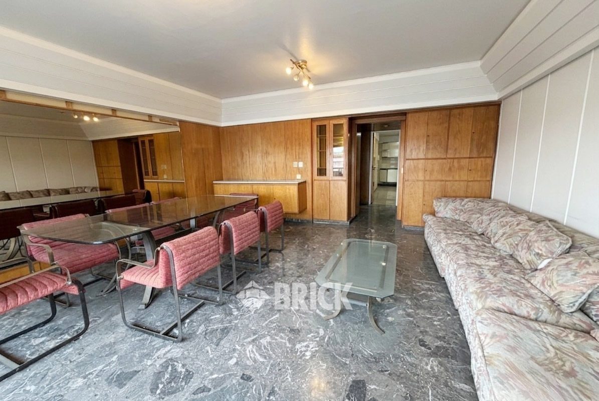 MONTES DE OCA, AV. al 1100 Piso 5 7