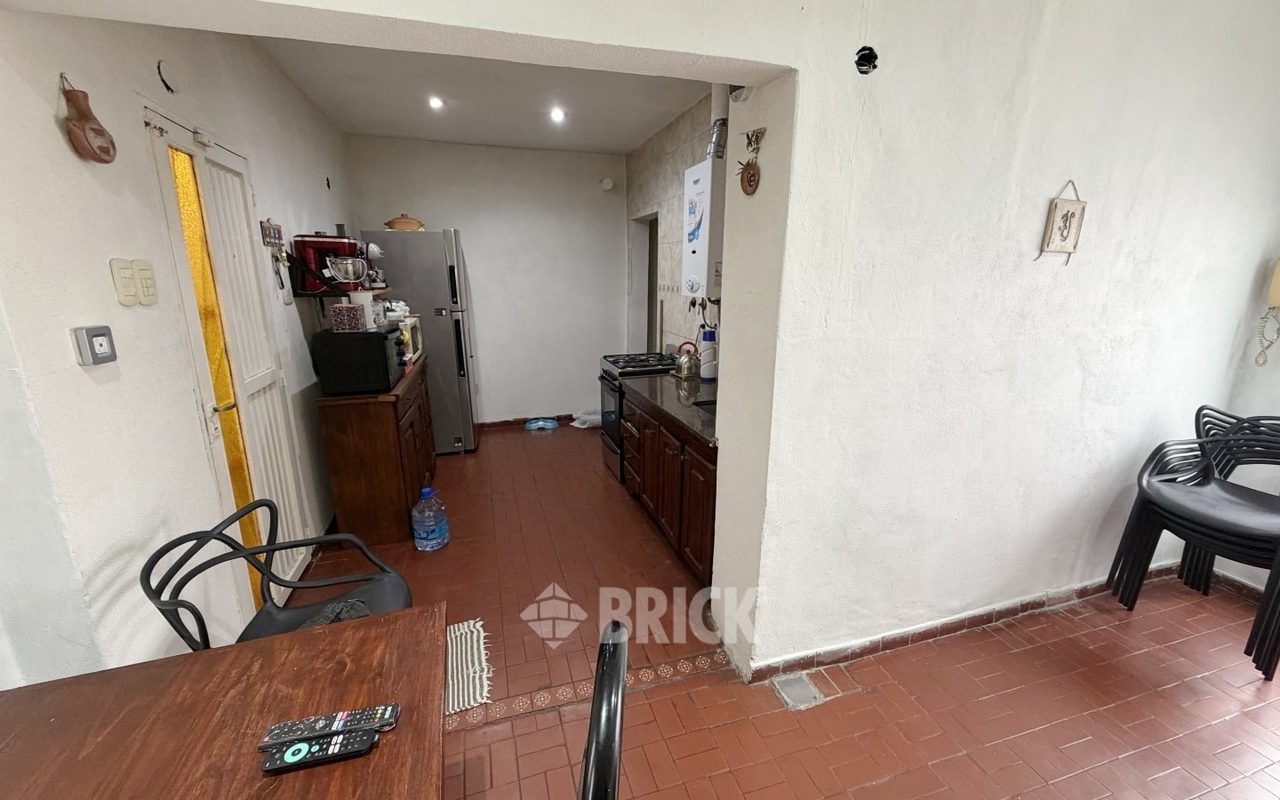 RUCCI, JOSE IGNACIO al 2400 Piso 1 13