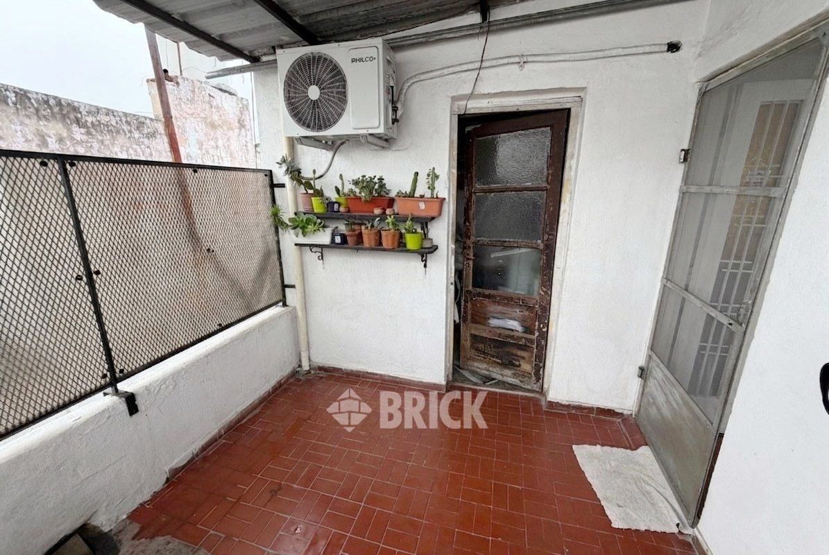 RUCCI, JOSE IGNACIO al 2400 Piso 1 25