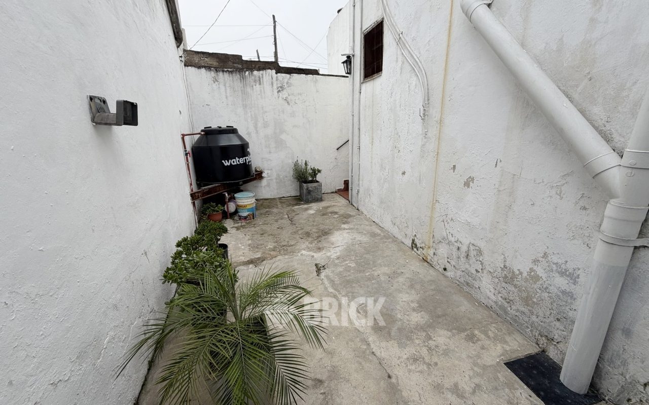 RUCCI, JOSE IGNACIO al 2400 Piso 1 3