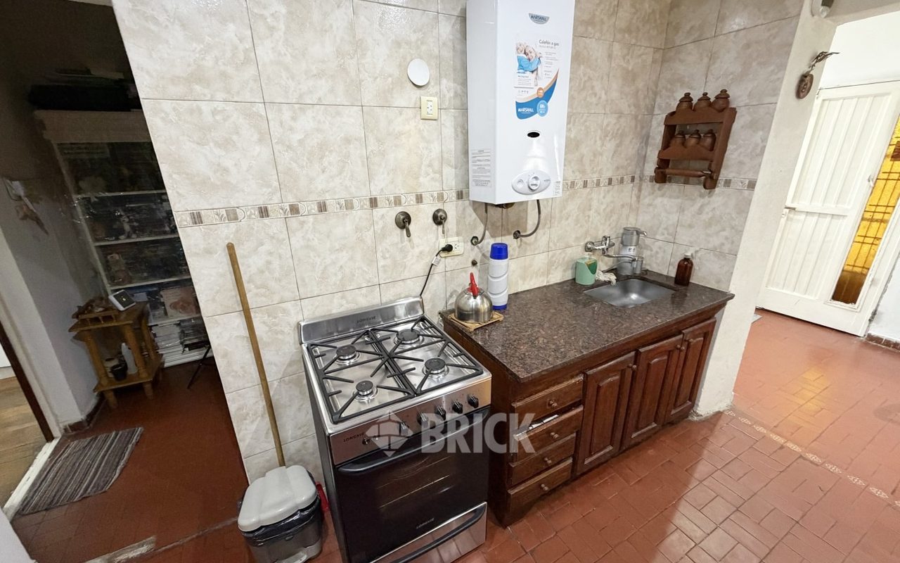 RUCCI, JOSE IGNACIO al 2400 Piso 1 8