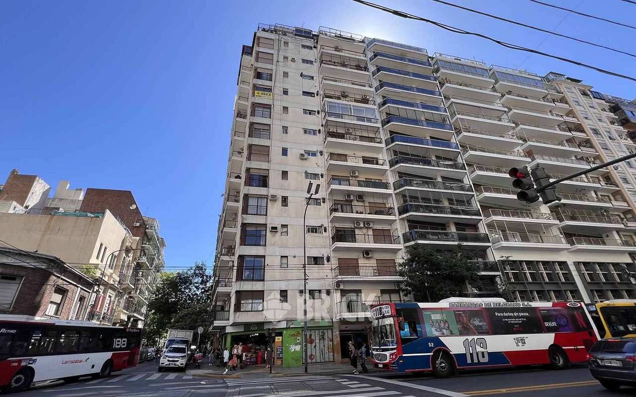 PUEYRREDON, AV. al 900 Piso 9 25
