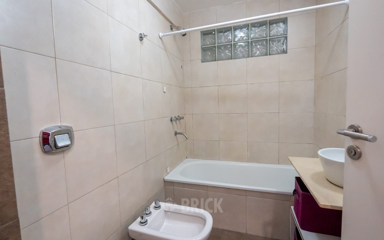 DIRECTORIO, AV. al 1500 Piso 5 8