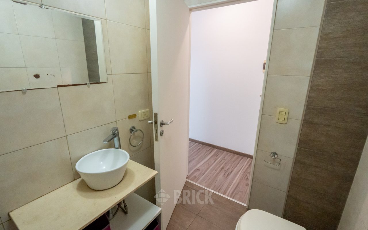 DIRECTORIO, AV. al 1500 Piso 5 9