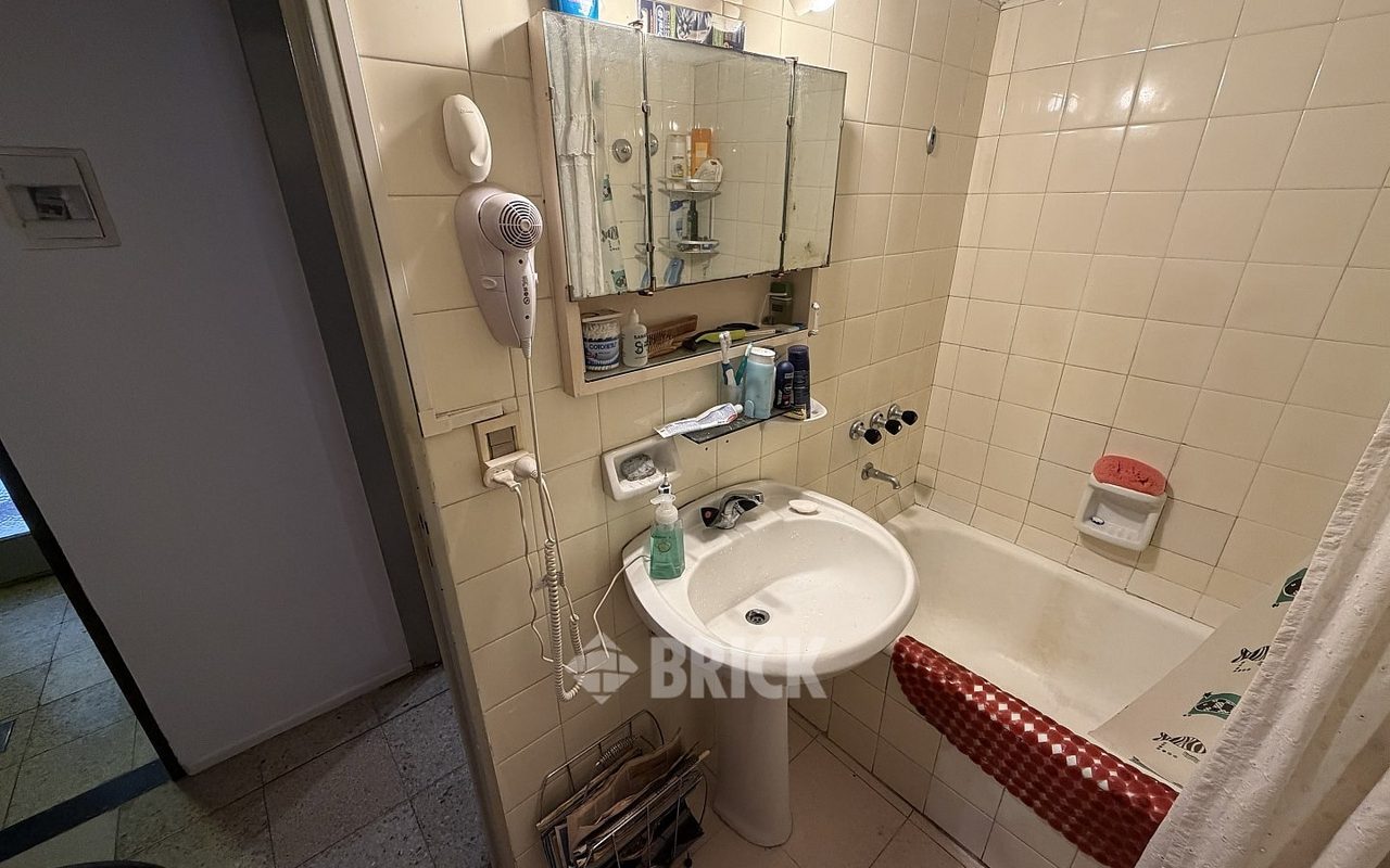 SEGUI, JUAN F. al 3500 Piso 8 17