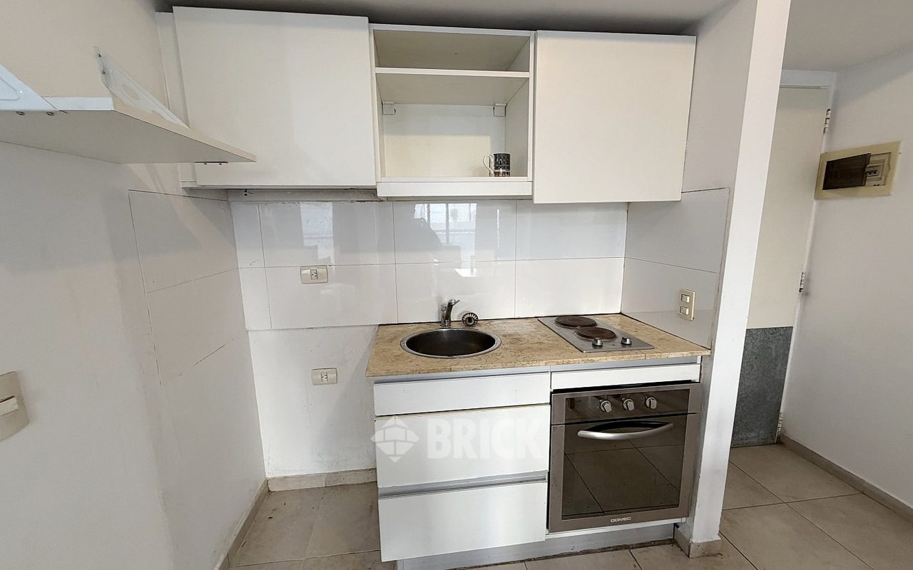 ARREDONDO, VIRREY al 2400 Piso 3 11