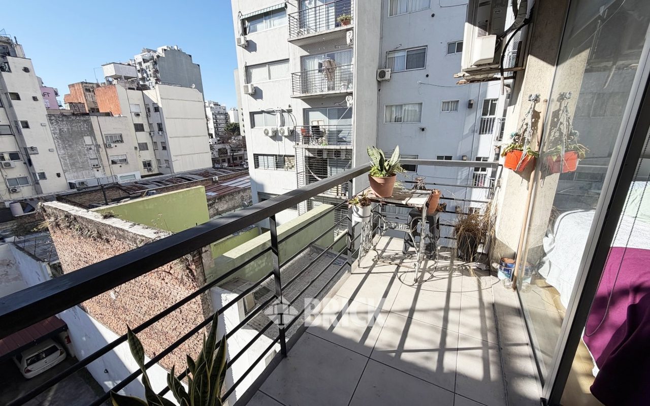 VILLARROEL al 1100 Piso 4 11