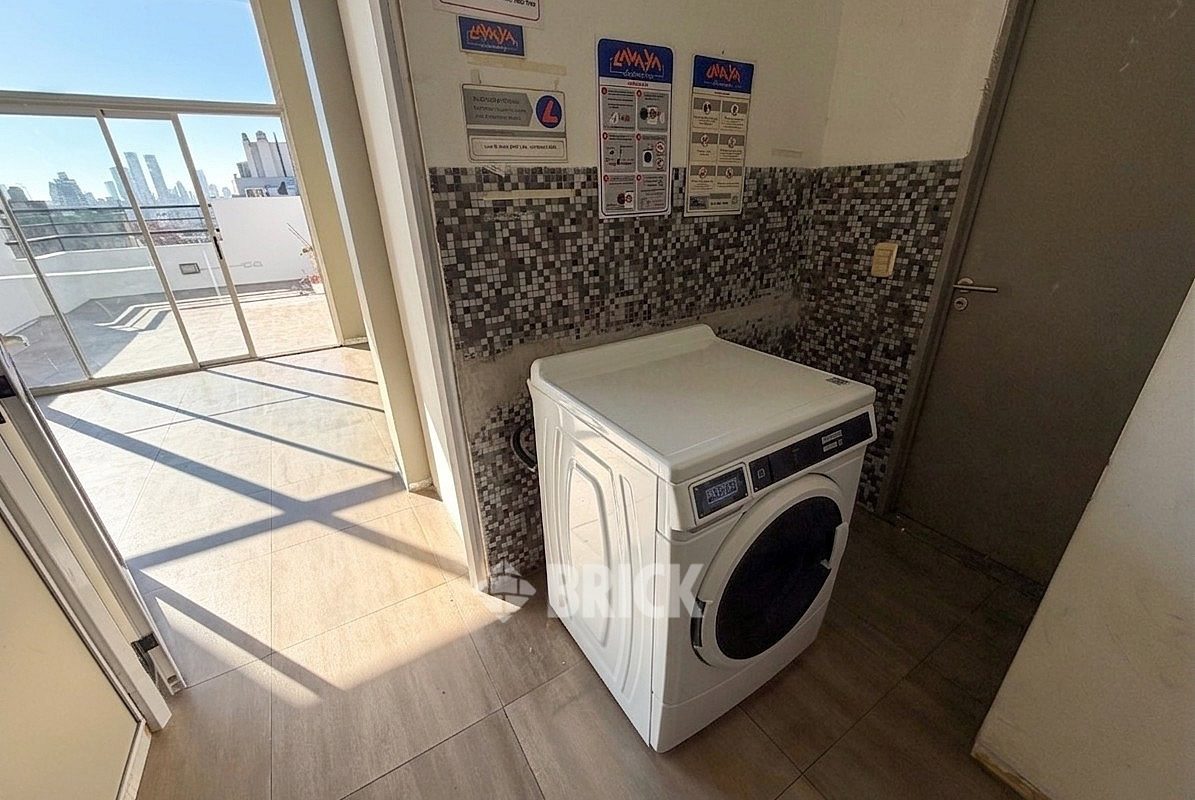 VILLARROEL al 1100 Piso 4 24