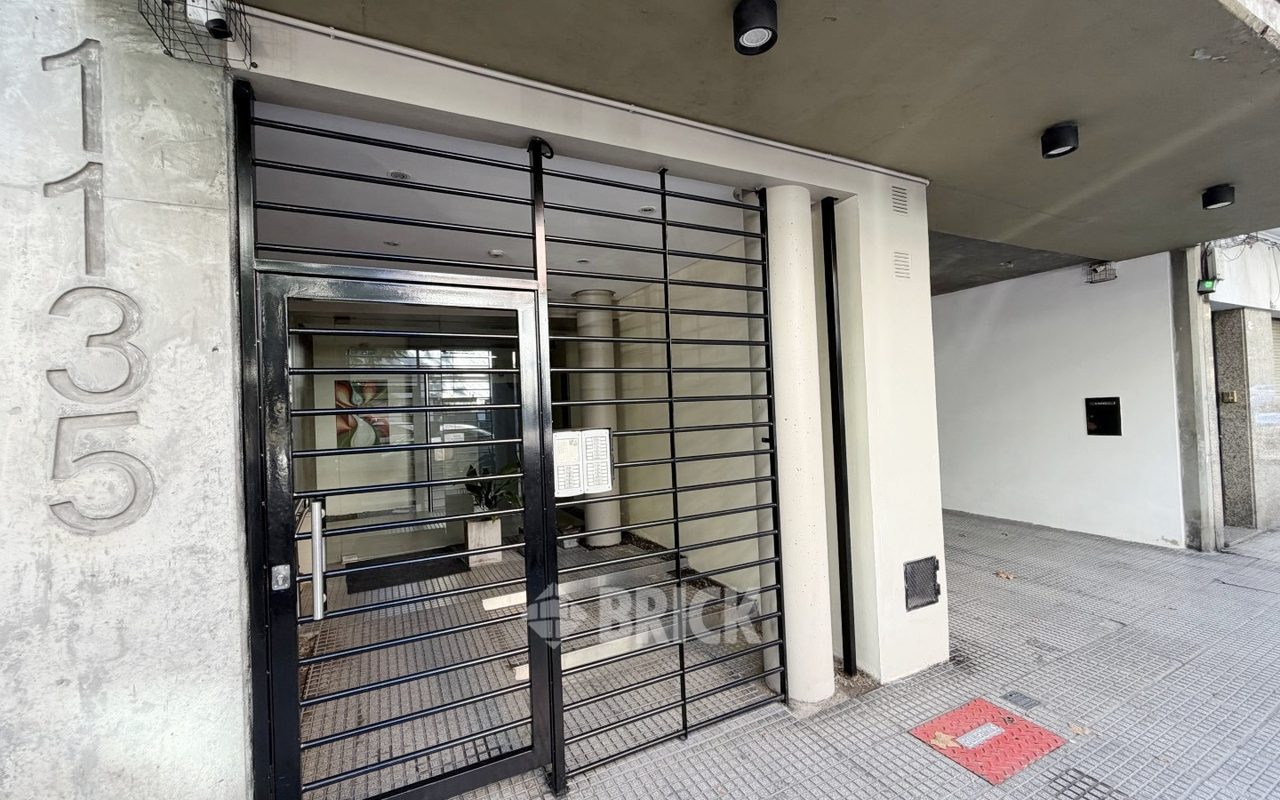 VILLARROEL al 1100 Piso 4 30