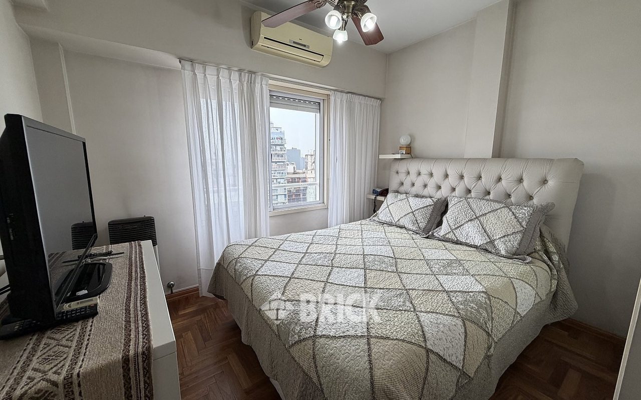DEAN FUNES al 1100 Piso 12 19