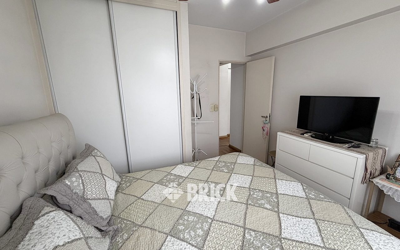 DEAN FUNES al 1100 Piso 12 21