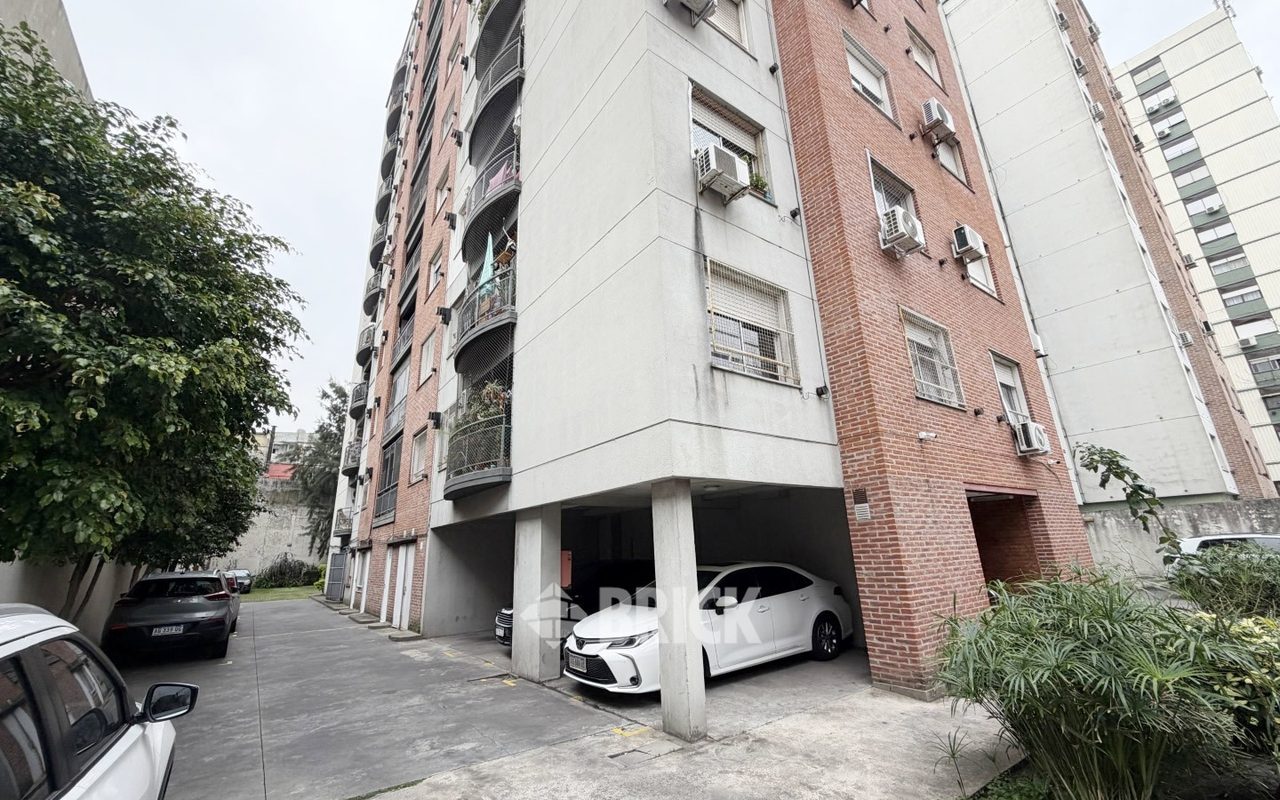 DEAN FUNES al 1100 Piso 12 31