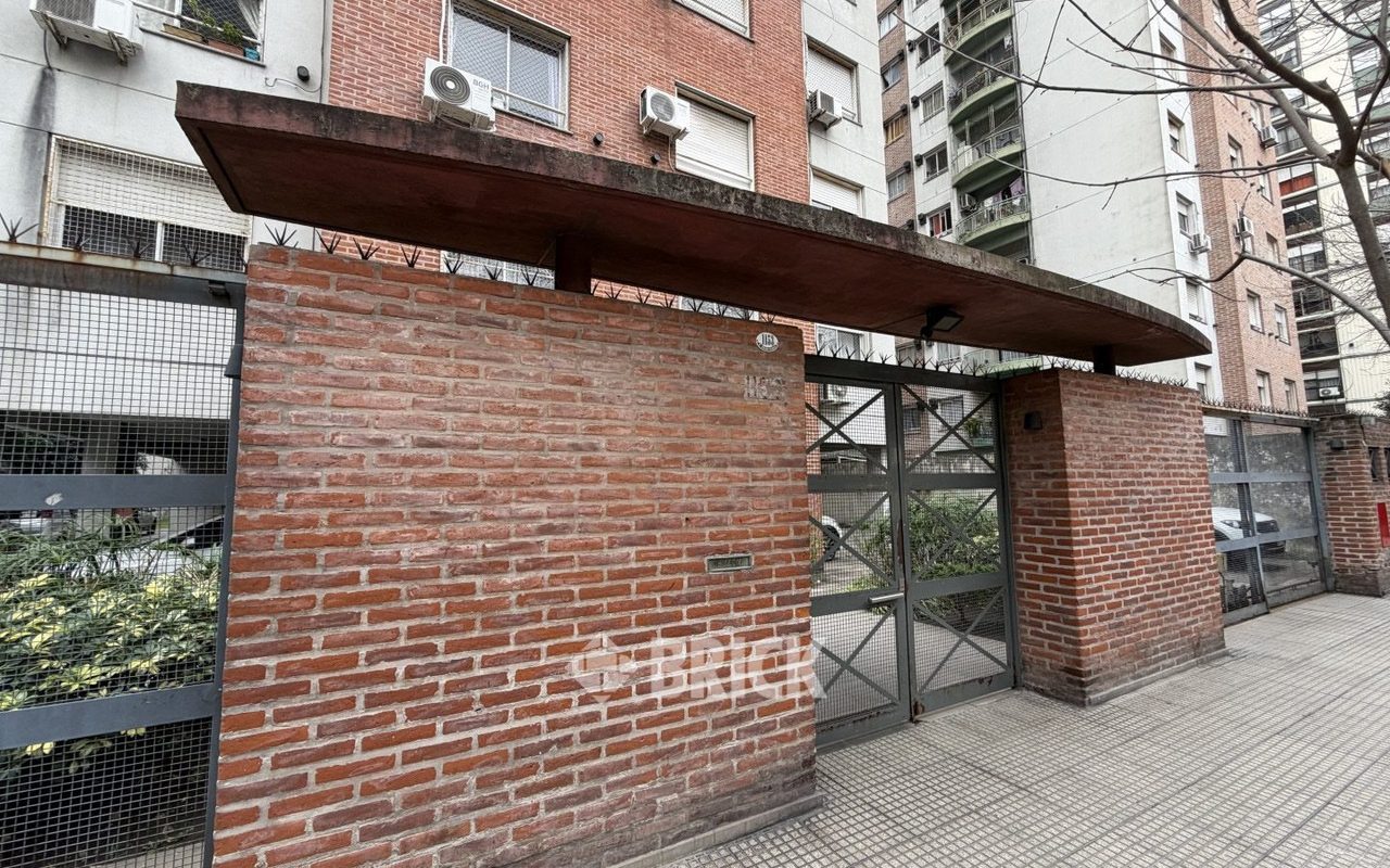 DEAN FUNES al 1100 Piso 12 34