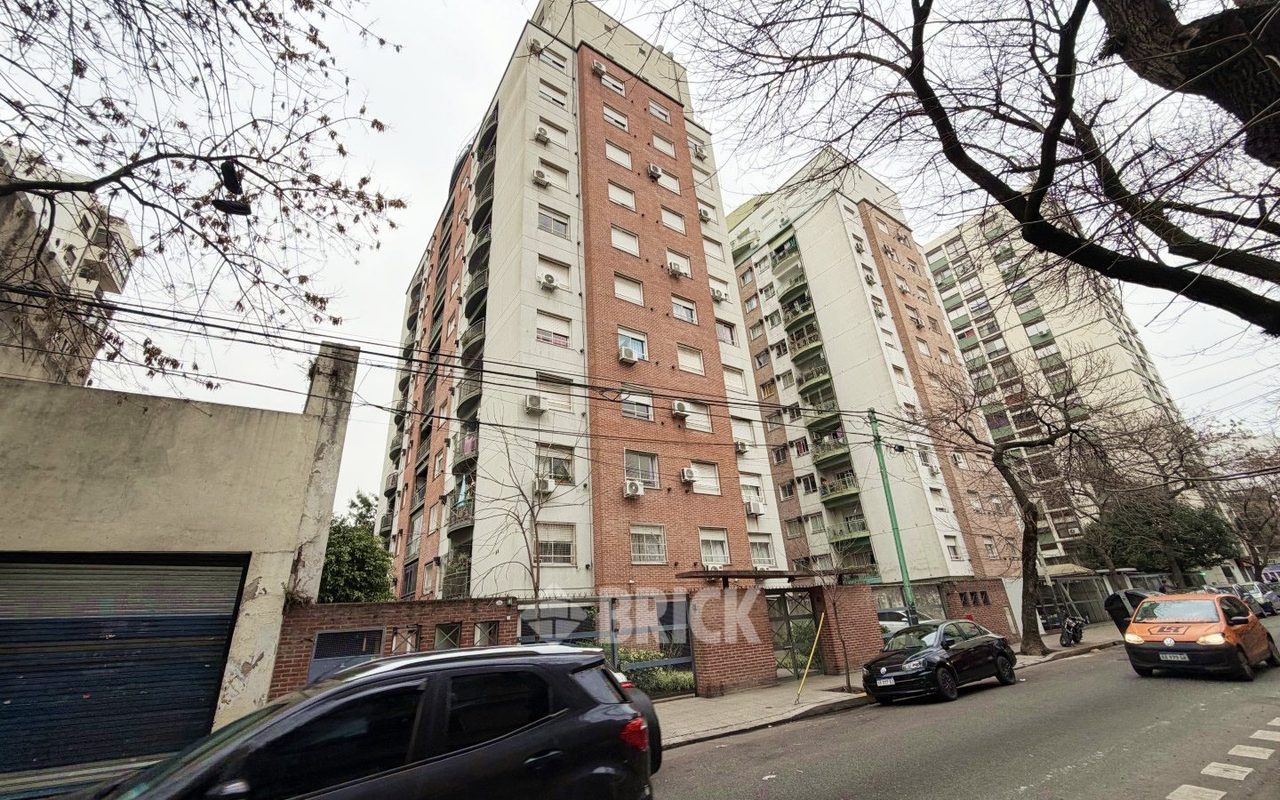 DEAN FUNES al 1100 Piso 12 36