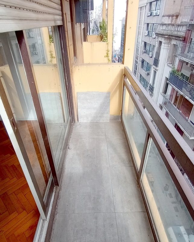 SUIPACHA al 700 Piso 5 4